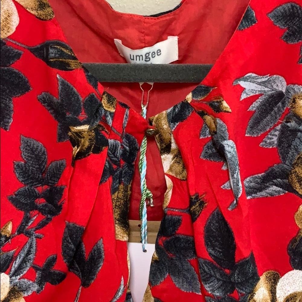 NWT! Umgee Red Cold Shoulder Floral Print Dress - Picture 4 of 8